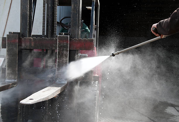Playground Equipment Cleaning in Lewisburg, OH